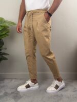 Jednobojne chino jogger pantalone - Slika 2