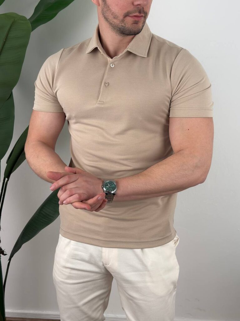 Muška polo majica bež boje, slim fit kroj spreda